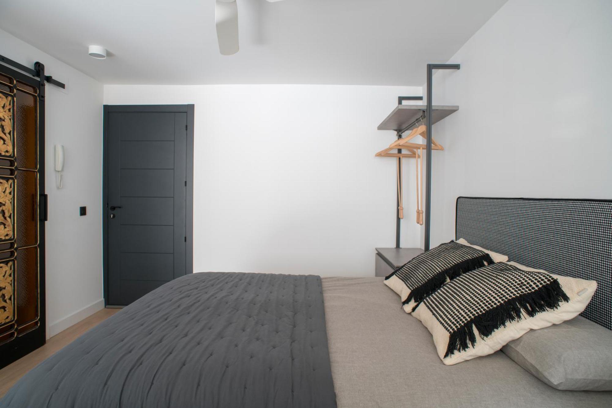 Apartaments Turistics Cardona IV מראה חיצוני תמונה